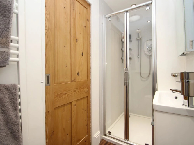 Backlet Cottage