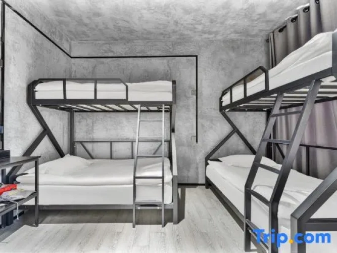 Quadruple Suite