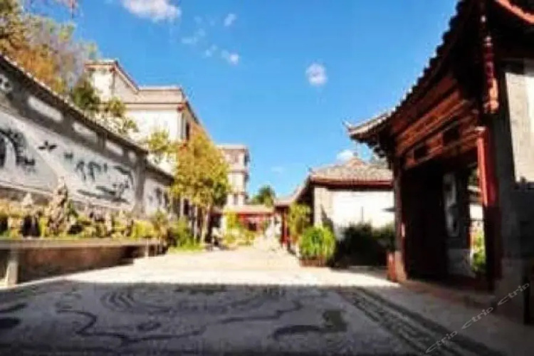 Lijiang Jinhong Villa