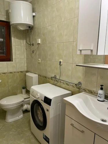 Apartment Seman