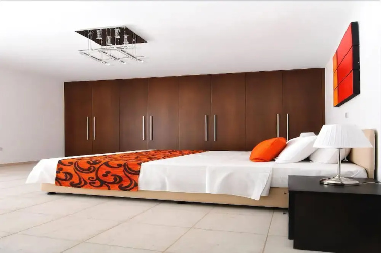 Oniros Villa