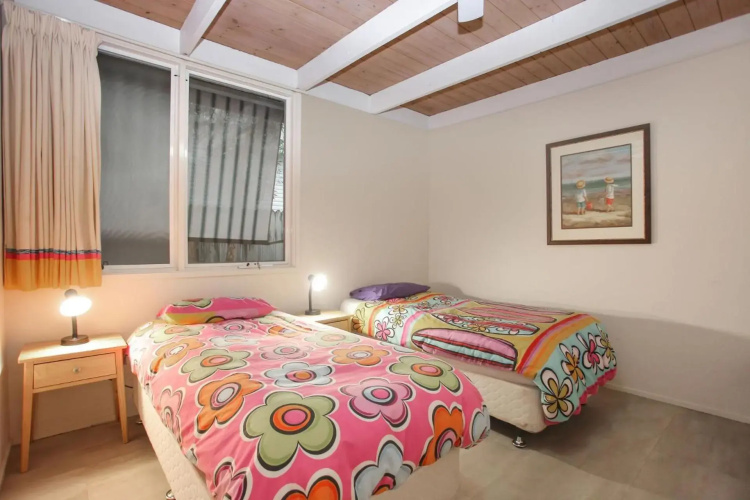 Large 4 Bedroom Home - Pet Friendly