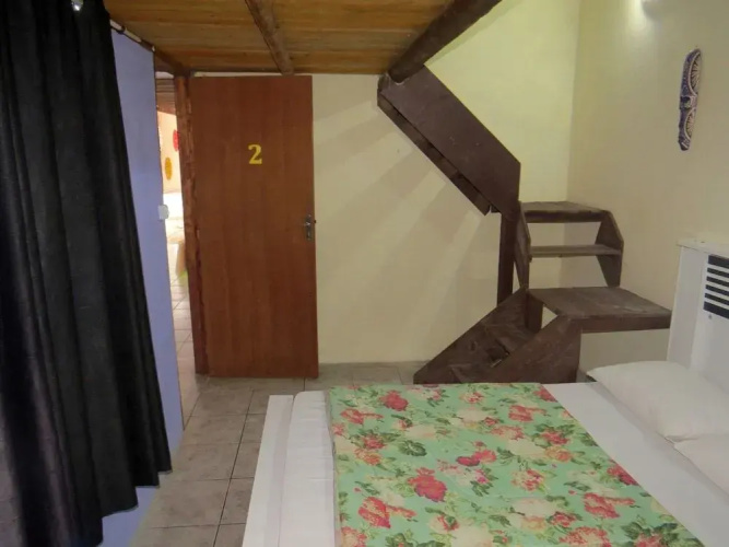 Livia Hostel Pousada