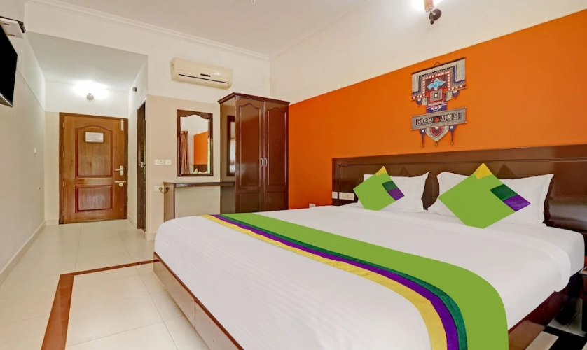 Green Palm Resort