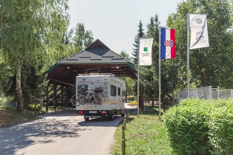 Kamp Korana