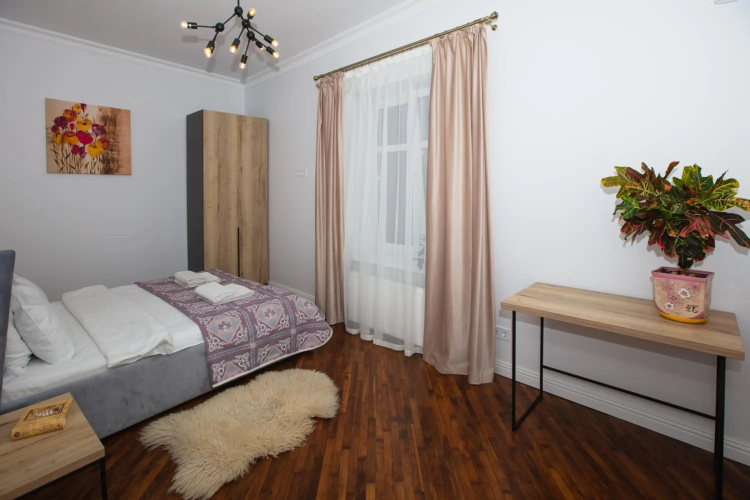 Friends House- сучасні апартаменти в центрі Львова