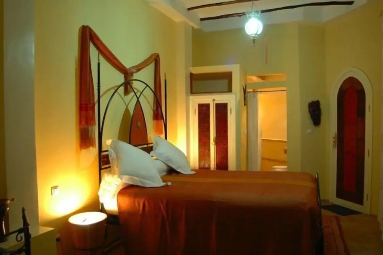 Standard Double room with courtyard view