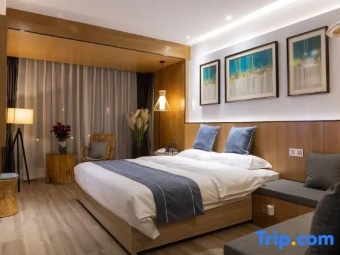 Family Suite with lake view