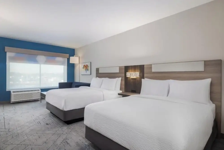 Quadruple Suite
