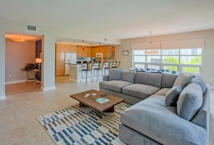 Crescent Condos by Beachside Management
