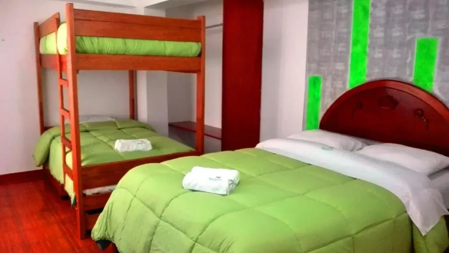 Standard Triple room
