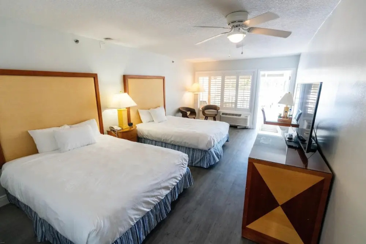 Pirate's Cove Resort & Marina