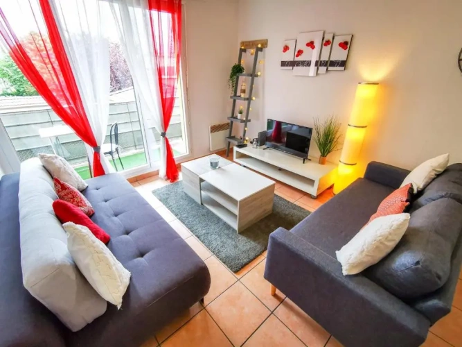 1 Bedroom Apartment