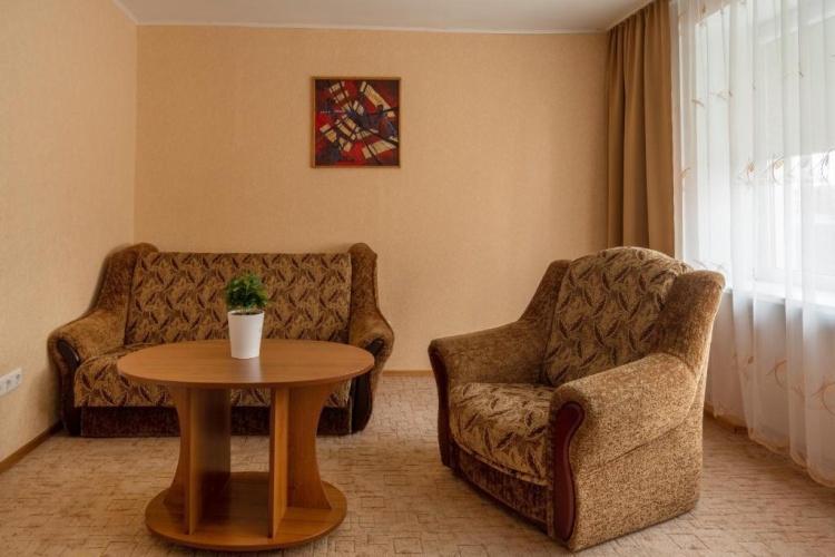 1 Bedroom Suite