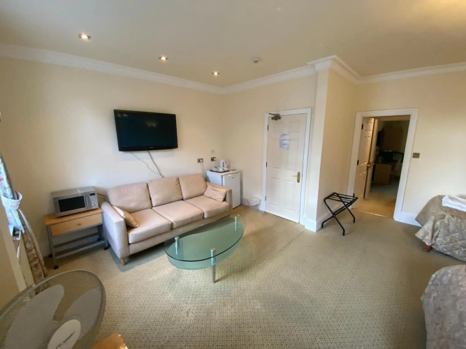 Brompton Hotel