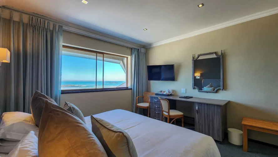 Blue Peter Hotel