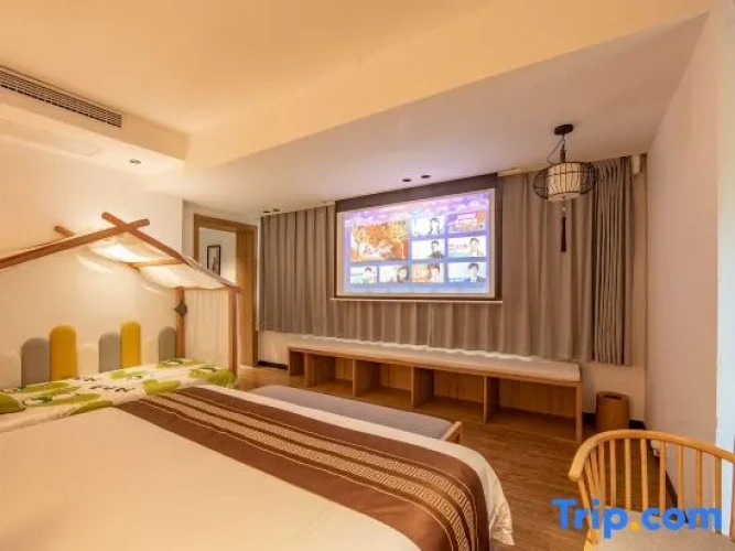 Standard Family room
