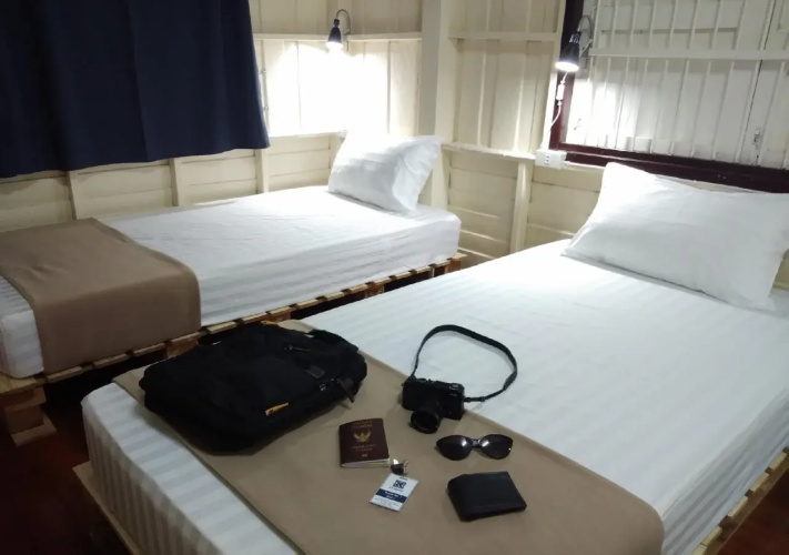 63 Hostel Lopburi