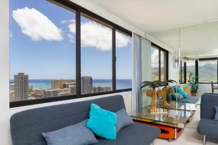 2 Bedroom Penthouse w/Ocean Views