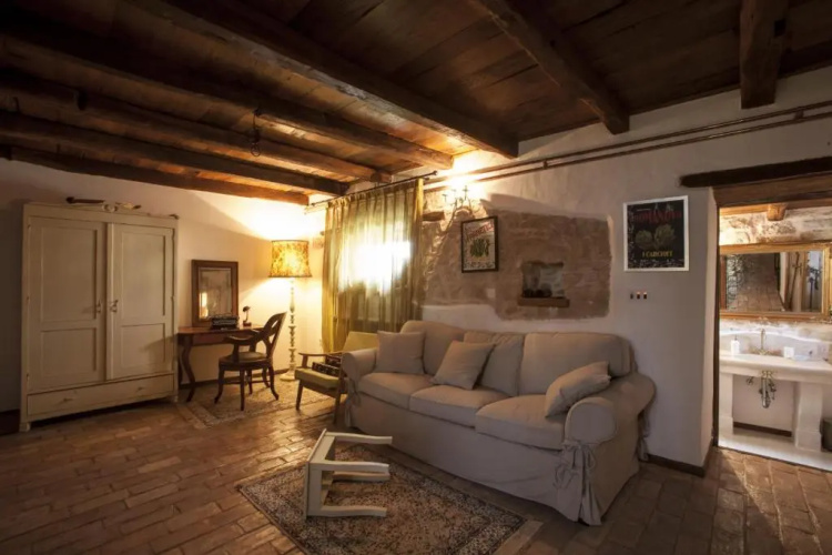 Casa Vecia