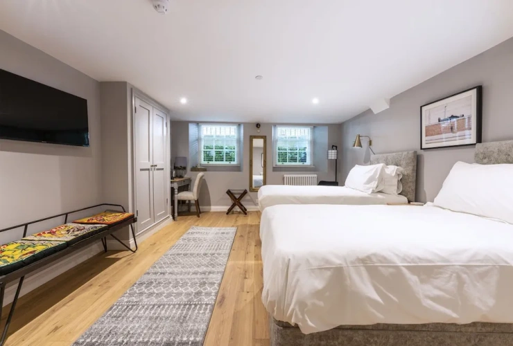 Superior Twin room