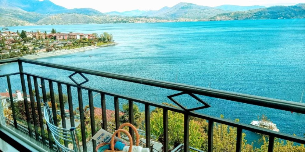 Standard Double room with balcony and with lake view