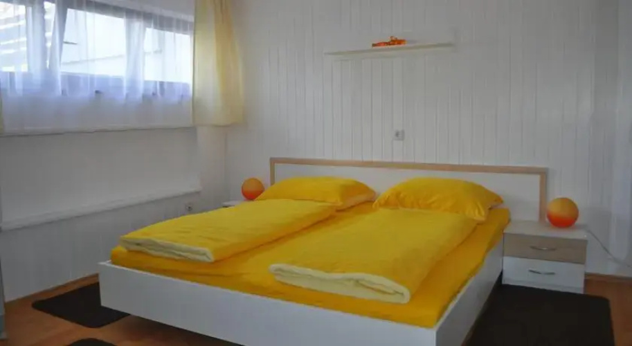 Apartment Lana