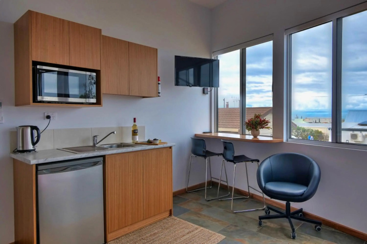 Cloudscape Apartment No 2