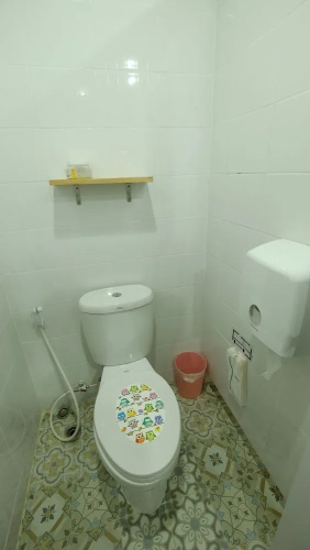Seatz station Hostel Female only