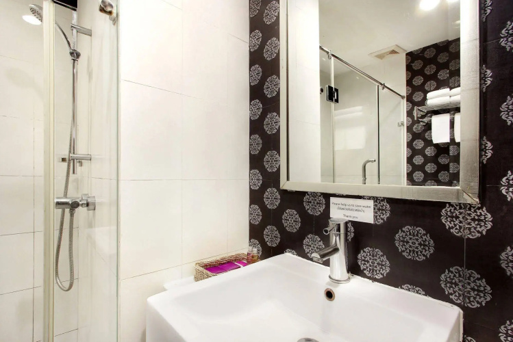 Bally Suite Silom