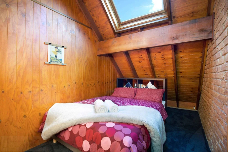 Honeysett Lodge