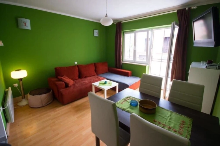 1 Bedroom Apartment