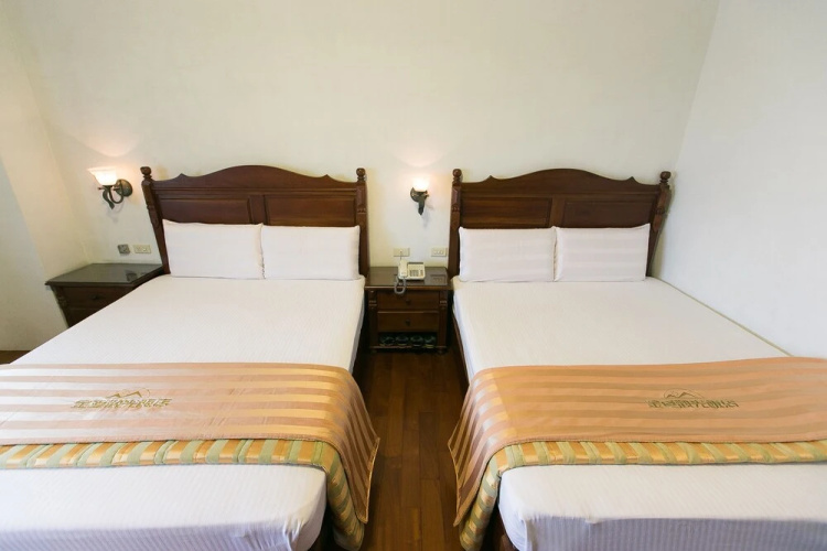 Jing Ai Hotel