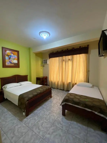 D’ Ruiz Hotel