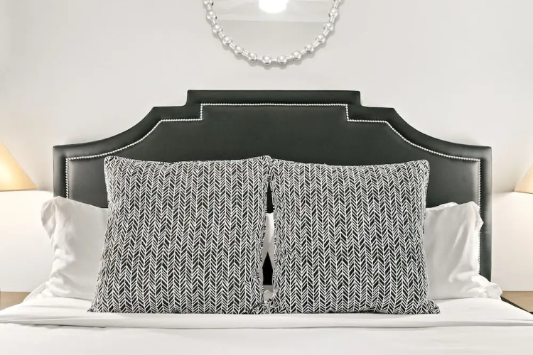 Chic 2BR Escape - Buckingham 1
