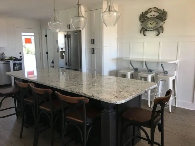 4 Bedrooms Cottage