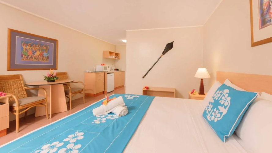 Moana Sands Beachfront Hotel