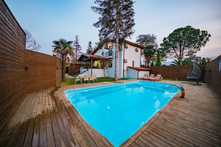 Deluxe Villa with balcony and with lake view