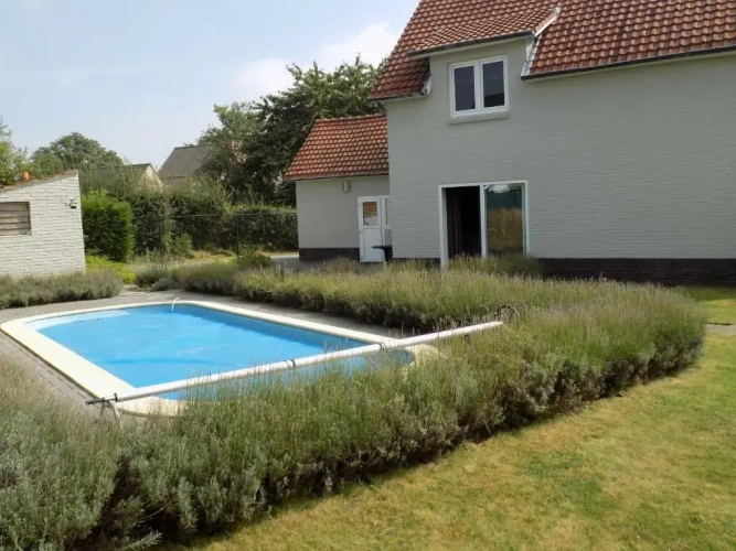 3 Bedrooms Cottage