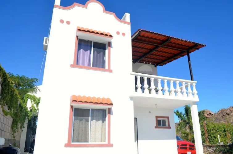 1 Bedroom Comfort Apartment with sea view
