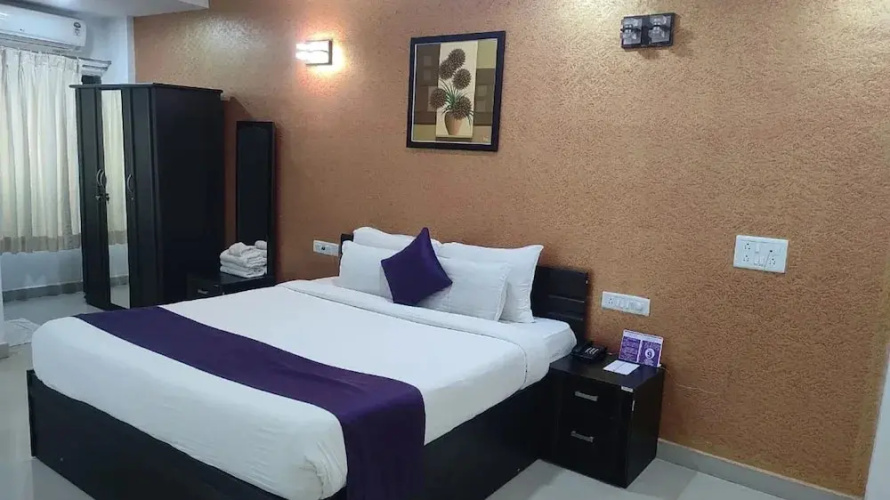 Purple Beds by VITS Daman