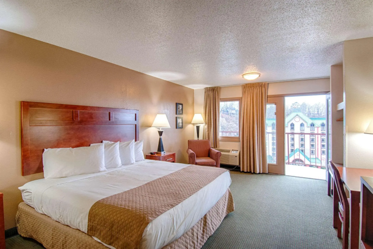 Park Tower Inn