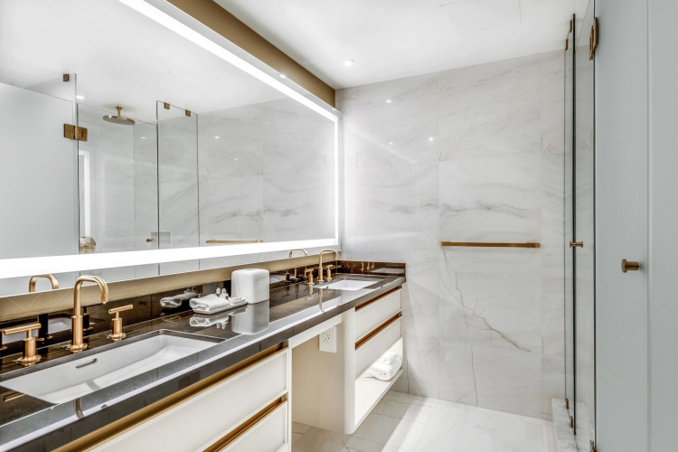 AZUR Legacy Collection Hotel photo 27
