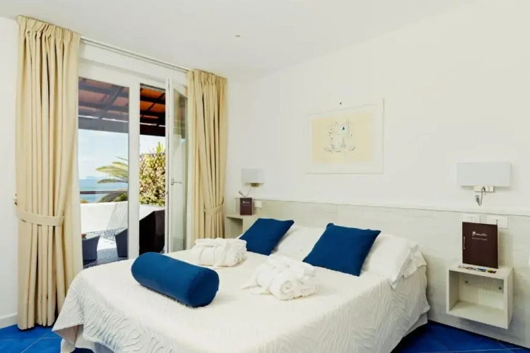 Superior Double room with sea view