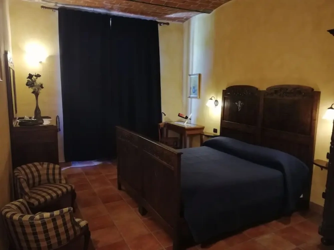 1 Bedroom Standard Double room with land view