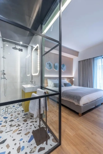 Superior Double room with balcony and with city view