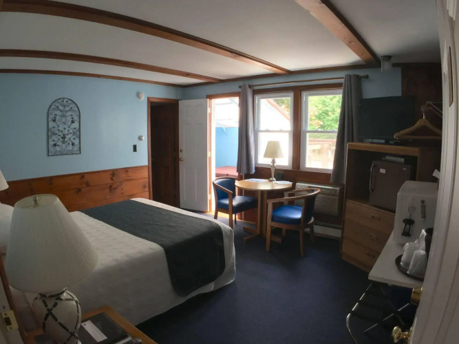 Bay Top Motel