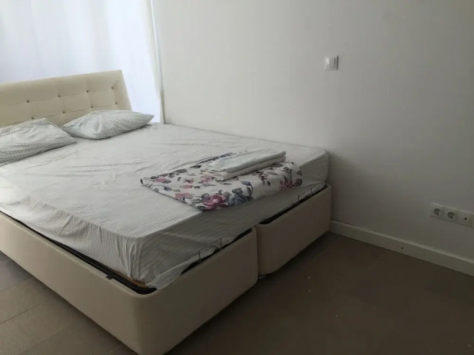 Novron Villa B6