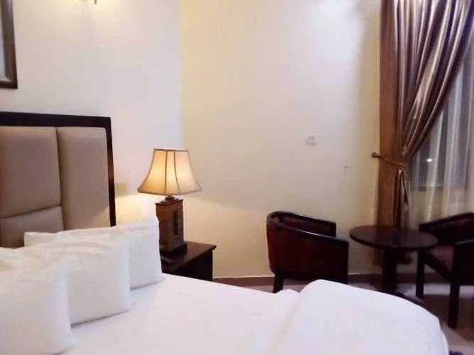 Dees Hotels Apartment & Suites