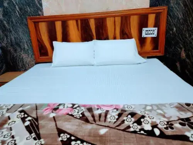 Sharda Hotel